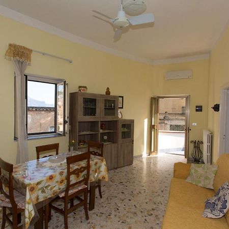 Ferienwohnung House Sun And Moon Amalfi Exterior foto